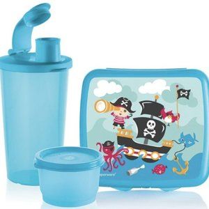 Tupperware sandwich keeper set